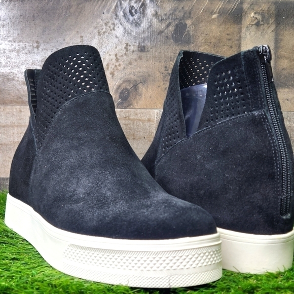 New Steve Madden WINNI Black suede Sz 10 - Picture 1 of 10